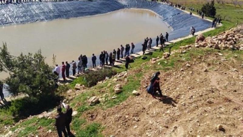 وفاة شخصين وإصابة آخر إثر حادث غرق في دير علا