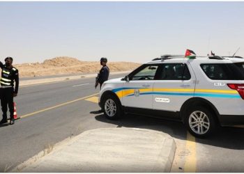 ضبط مركبات بسرعات قاتلة وتحذيرات من ترك الأطفال داخل السيارات