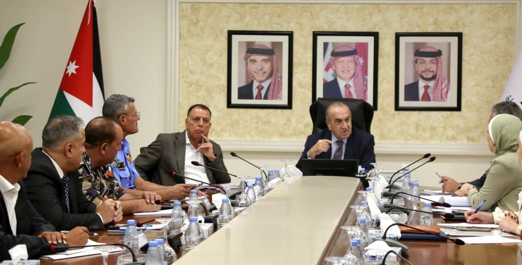 وزيرا الأشغال والداخلية يطلعان على مخطط مركز الكرامة الحدودي