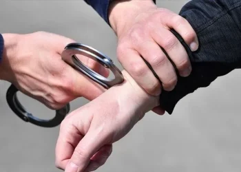 الأمن العام : إلقاء القبض على حدث قتل حدثاً آخر من جنسية عربية في لواء الموقر
