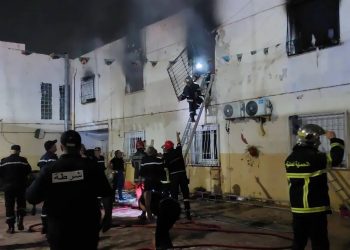 الحرائق تعصف بدار أيتام بالجزائر.. قتلى ومصابون وصدمات نفسية