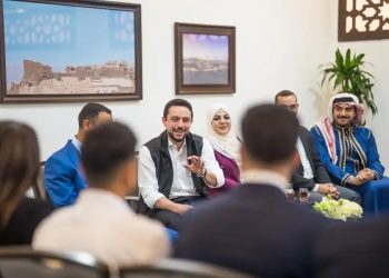 ولي العهد يلتقي شبابا وشابات من محافظة الكرك