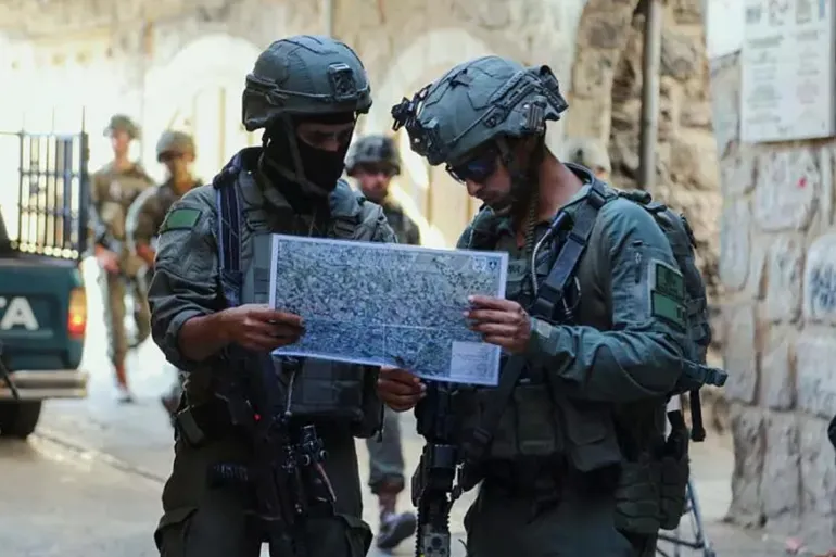 هآرتس: ميليشيات فلسطينية مدعومة إسرائيليا ترتكب جرائم حرب في غزة