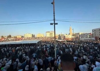 إصابة مدرس وتناثر الشهادات .. فوضى تنتهي بإلغاء تخريج كلية عجلون