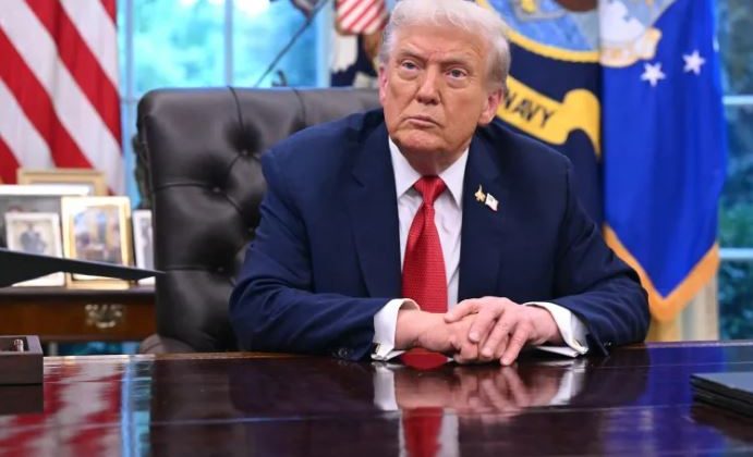 ترامب: مضيق هرمز سيفتح قريبا أو ستواجه إيران ضربة قاسية