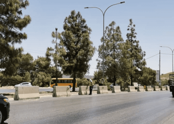بدء أعمال صيانة وتوسعة جزء من طريق عمّان–السلط مساء الاثنين
