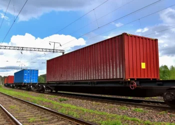 الحكومة تقترح نظاما لإعفاء مشغلي السكك الخاصة من الرخصة بشروط