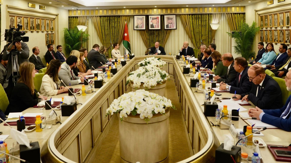الفايز يؤكد ضرورة ممارسة الولايات المتحدة ضغوطا عملية على إسرائيل لوقف سياساتها العدوانية والتوسعية