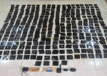 الجيش يحبط محاولة تهريب كبيرة للمخدرات بواسطة بالونات موجّهة