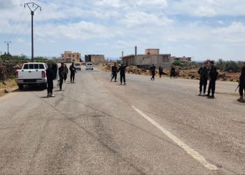 مجموعات خارجة عن القانون تغلق طريق دمشق السويداء