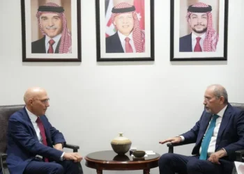 وزير الخارجية يلتقي المفوض السامي لحقوق الانسان