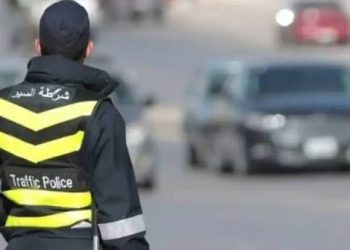 الأمن: ضبط مركبة تقودها سيدة تحمّل طلبة مدارس وتشكل خطرا على حياتهم
