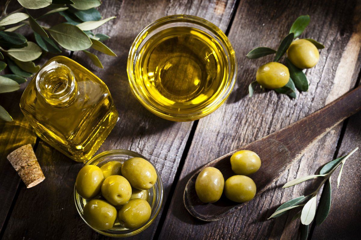 الغذاء والدواء تبحث مع الشركاء الاستعدادات لموسم زيت الزيتون