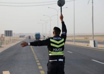 الدوريات الخارجية: ضبط مركبة مخالفة تسير بسرعة 220 كم في الساعة