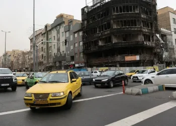 إيران تتأهب لضربات محتملة برفع جاهزية المنشآت الحيوية
