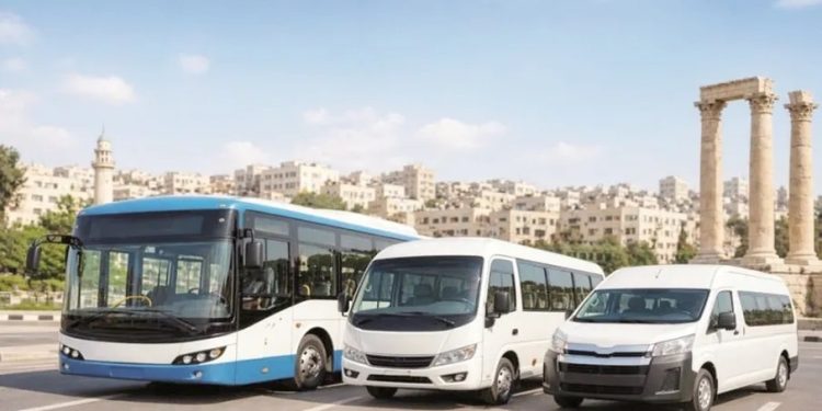 حافلات أصغر.. خطة لتوسيع شبكة النقل العام في المحافظات