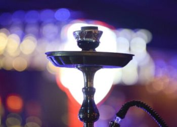 وزير الصحة: تفعيل صلاحية إغلاق المحال المخالفة في قضية التدخين