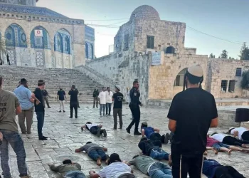 بن غفير يقود أكثر من ألف مستوطن لاقتحام الأقصى وسموتريتش يدعو لشن حرب بالضفة