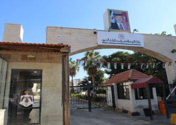 التربية والتعليم تعلن منحا دراسية في مصر والمغرب لدرجة البكالوريس