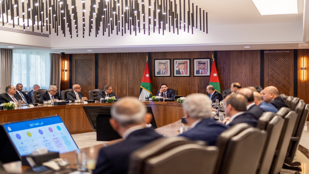 حسان يثمن متابعة ولي العهد للمشاريع والبرامج التي تنفذها الحكومة