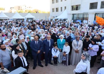 البدور يعلن بعثات لأبناء موظفي الصحة وقطع أراضٍ في مدينة عمرة