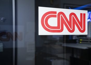 أربع شبكات أميركية كبرى تعلن وقف التغطيات المشتركة لأخبار ترامب تضامنا مع “سي إن إن”