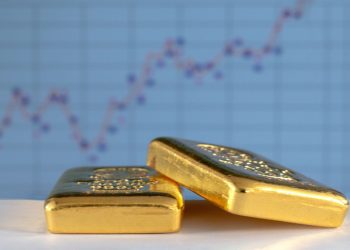 انخفاض سعر الذهب “عيار 21” محليا بمقدار 2.5 دينار للغرام