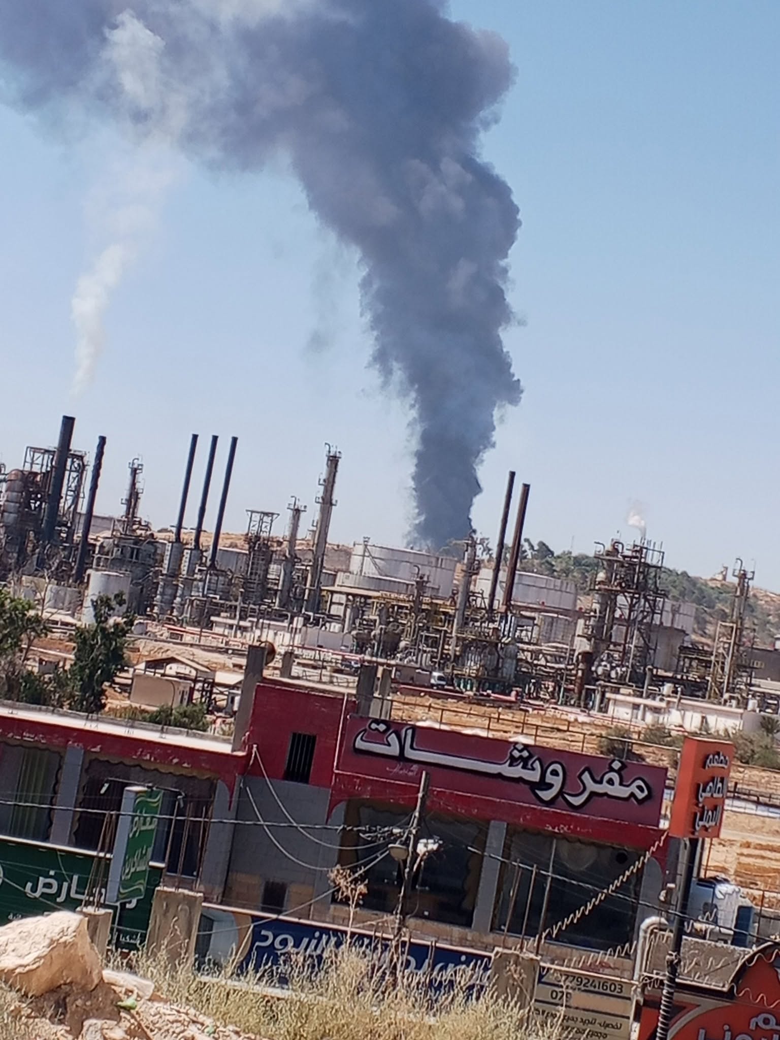 حريق مصنع للدهانات في منطقة الهاشمية بمحافظة الزرقاء