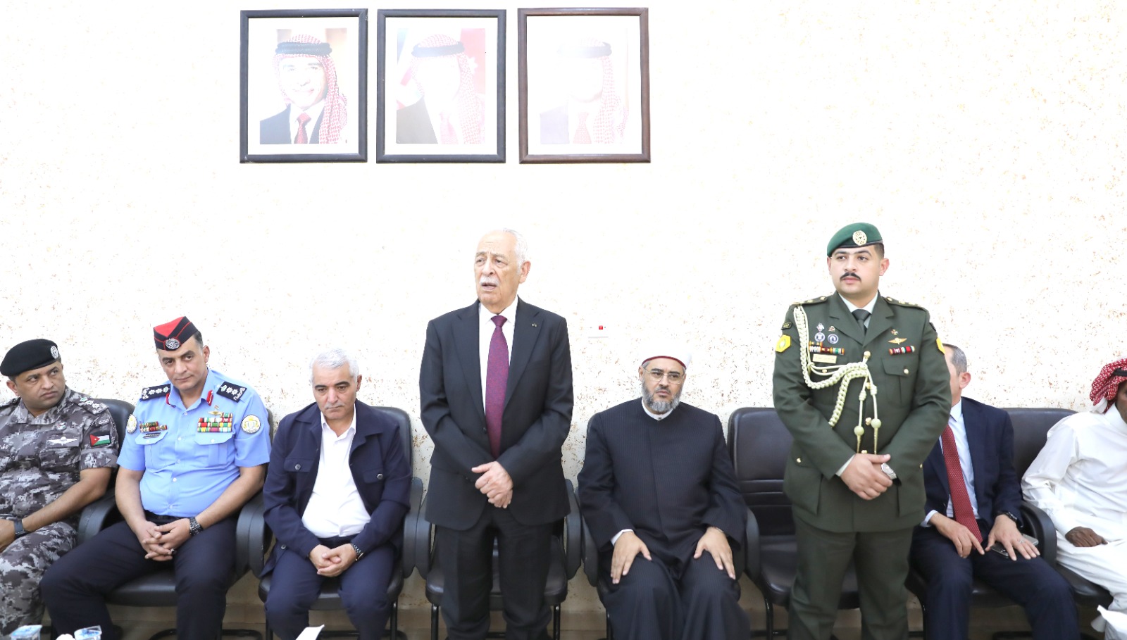 العيسوي ينقل تعازي الملك وولي العهد بوفاة مكلف خدمة العلم المراعية