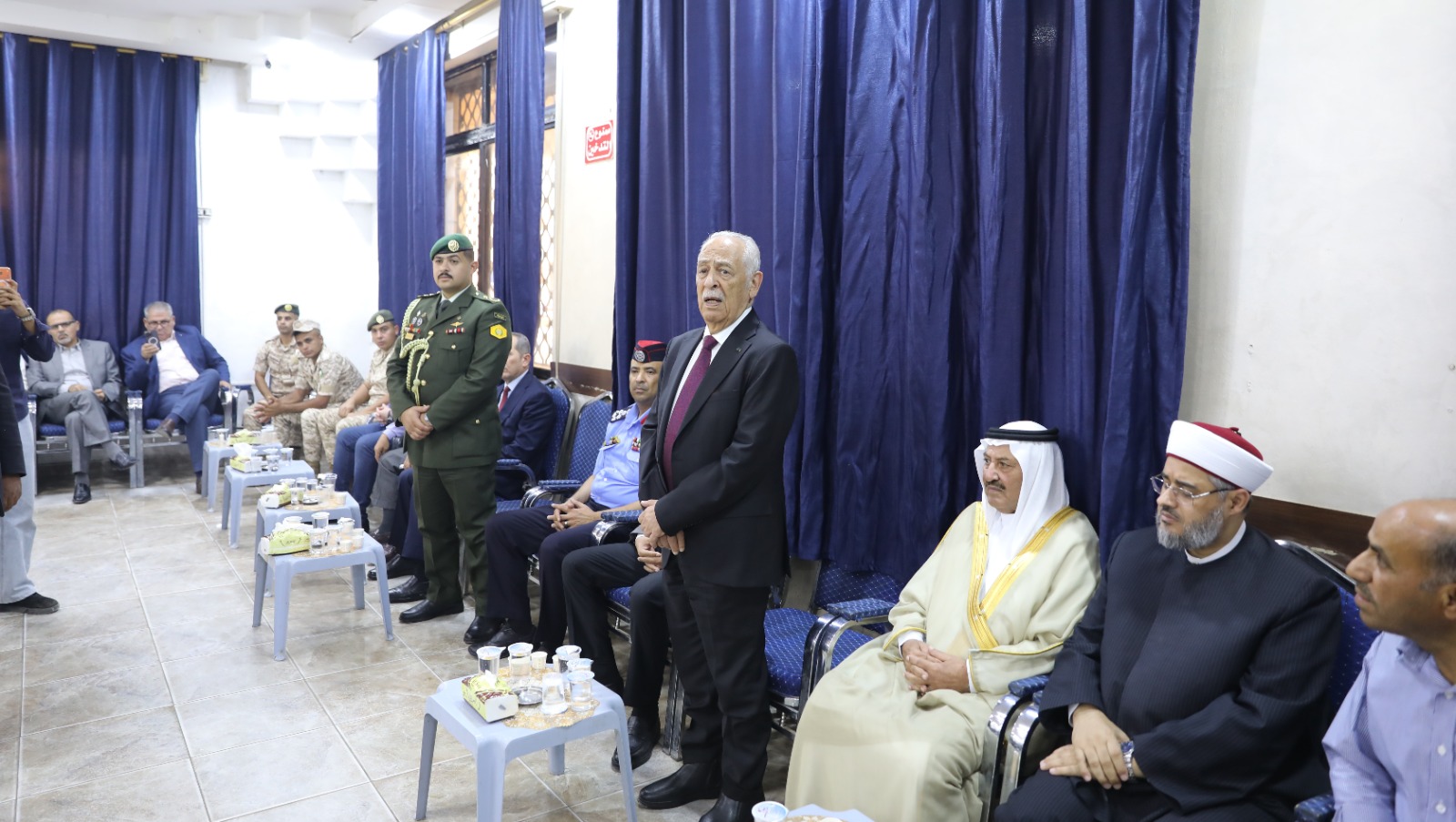 مندوبا عن الملك وولي العهد… العيسوي يعزي الدبايبة والشوابكة وآل عبدالهادي