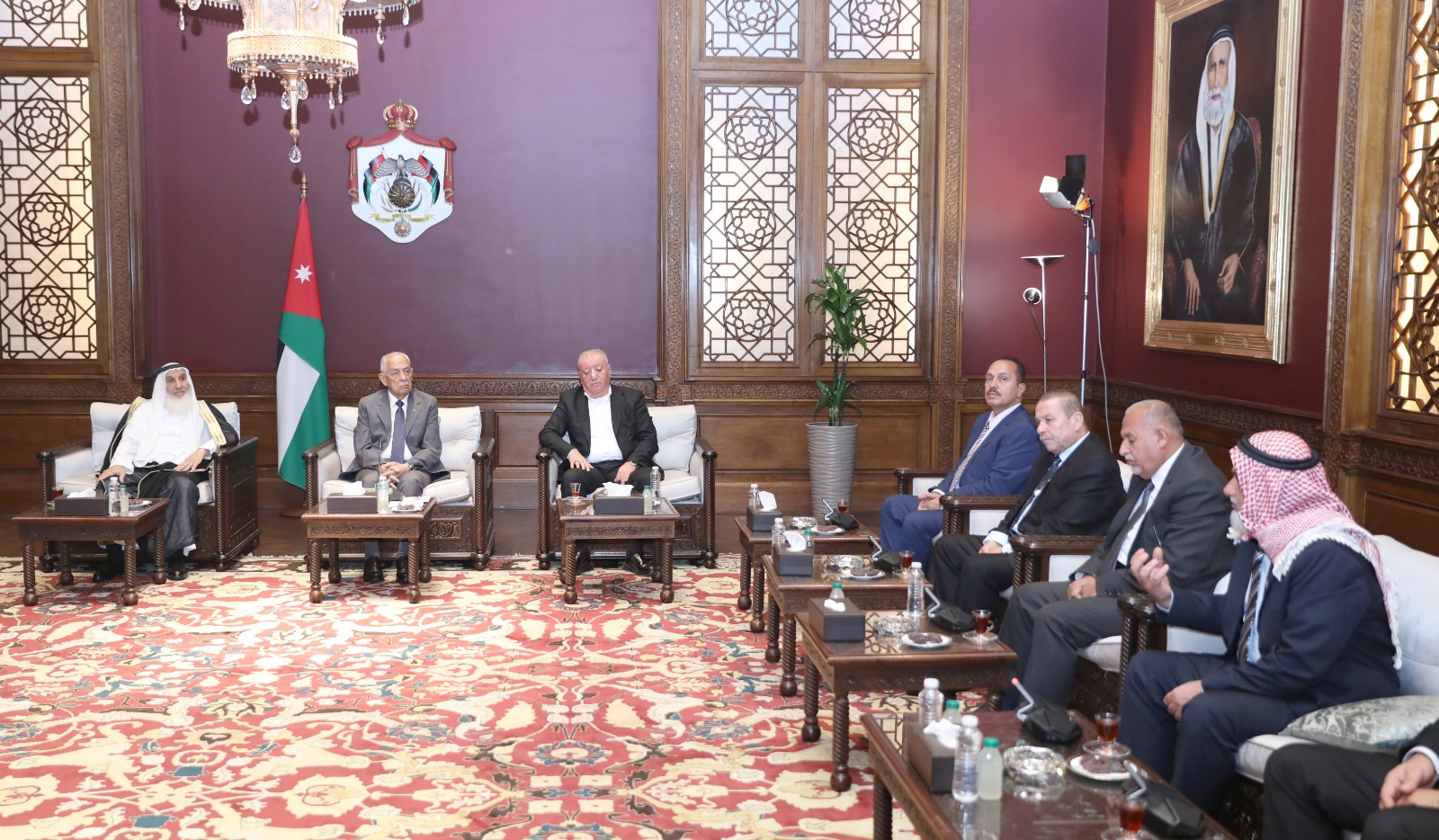 العيسوي يلتقي وفدا من أبناء عشيرة آل أبو السل
