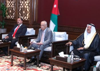 رئيس الديوان الملكي يلتقي وفداً من جمعية عشائر الحجاوي
