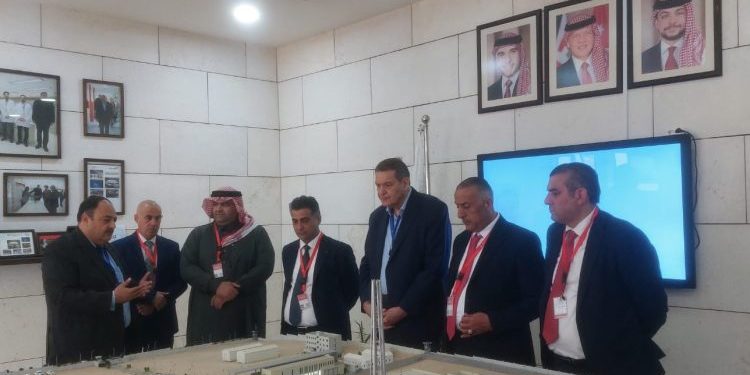 نواب إربد يتفقدون المفاعل النووي ومستشفى الملك المؤسس