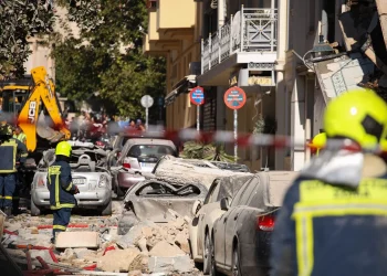 اليونان.. 6 قتلى بينهم 4 أميركيين في انفجار أثينا