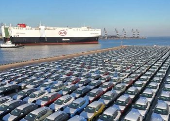 الجمارك الأردنية تحدد سقوفاً سعرية لأجور شحن السيارات بنظام “RORO”
