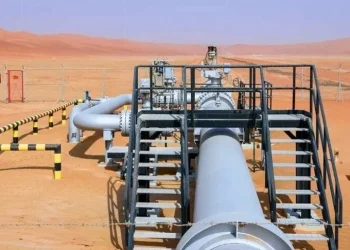 السعودية تستأنف تصدير النفط من ينبع عبر خط شرق-غرب
