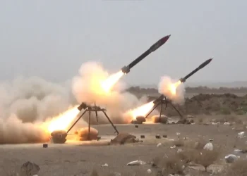 الجيش اليمني: الحوثيون يهددون الطيران المدني في جنوب البحر الأحمر