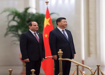 السيسي يستقبل شي جين بينغ في زيارة رسمية إلى مصر