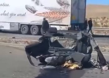 وفاة 3 شبان من عائلة المرازيق بحادث مروع على الطريق الصحراوي
