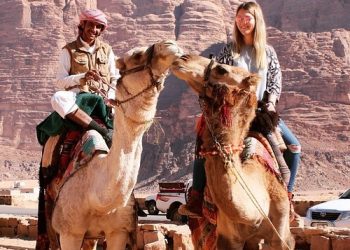 الهميسات يسأل الحكومة عن كلف استضافة النشطاء والمؤثرين للترويج للسياحة في الأردن