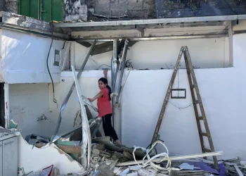 الاحتلال يجبر مقدسية على هدم منزلها ذاتيا في بيت حنينا