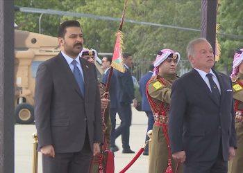 الملك يستقبل رئيس الوزراء العراقي لدى وصوله عمّان