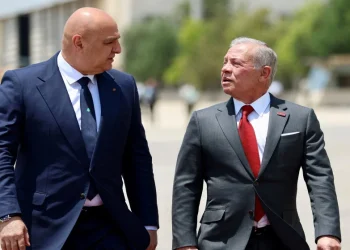 الملك يتلقى اتصالا هاتفيا من الرئيس اللبناني