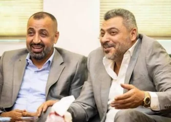 الرئيس الفخري للوحدات يطالب الإدارة بالتنحي فوراً