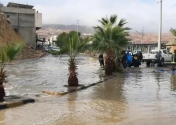 أمطار غزيرة ورعدية وتحذيرات من السيول الثلاثاء والأربعاء