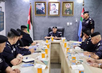 مدير الأمن العام يلتقي قادة ومدراء امن اقليم الجنوب