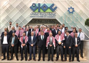 تجارة عمّان تنظم وقفة تضامنية مع شهداء الكرك وتشيد بجهود الأجهزة الأمنية في القبض على منفذي الجريمة الإرهابية