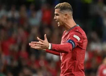 إيقاف رونالدو 30 يوما لمغادرته معسكر البرتغال عقب خلاف مع المدرب جيسوس