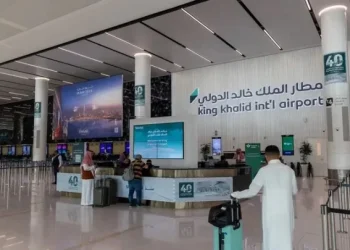مطار الرياض يعلن استئناف الرحلات الجوية بعد أسبوعين من الإغلاق