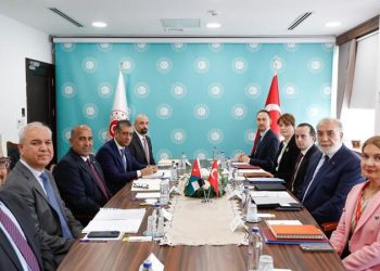 مشاورات أردنية تركية لتعزيز الشراكات في الطاقة والمياه والنقل
